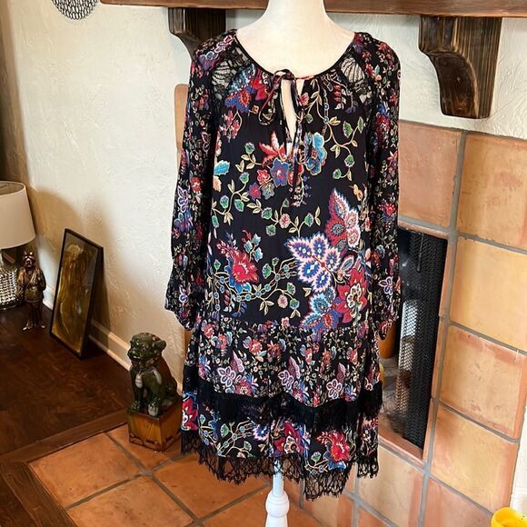 Alice + Olivia Gloria Tapestry print dress size XS!